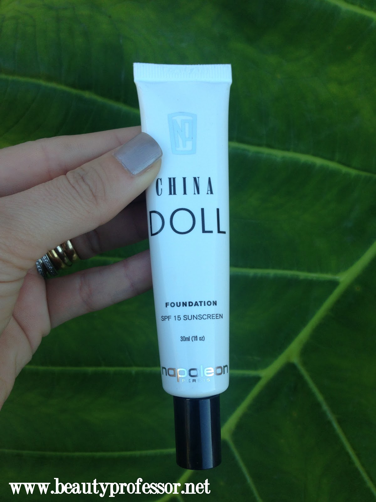 Napoleon Perdis China Doll Foundation Light, Longwearing