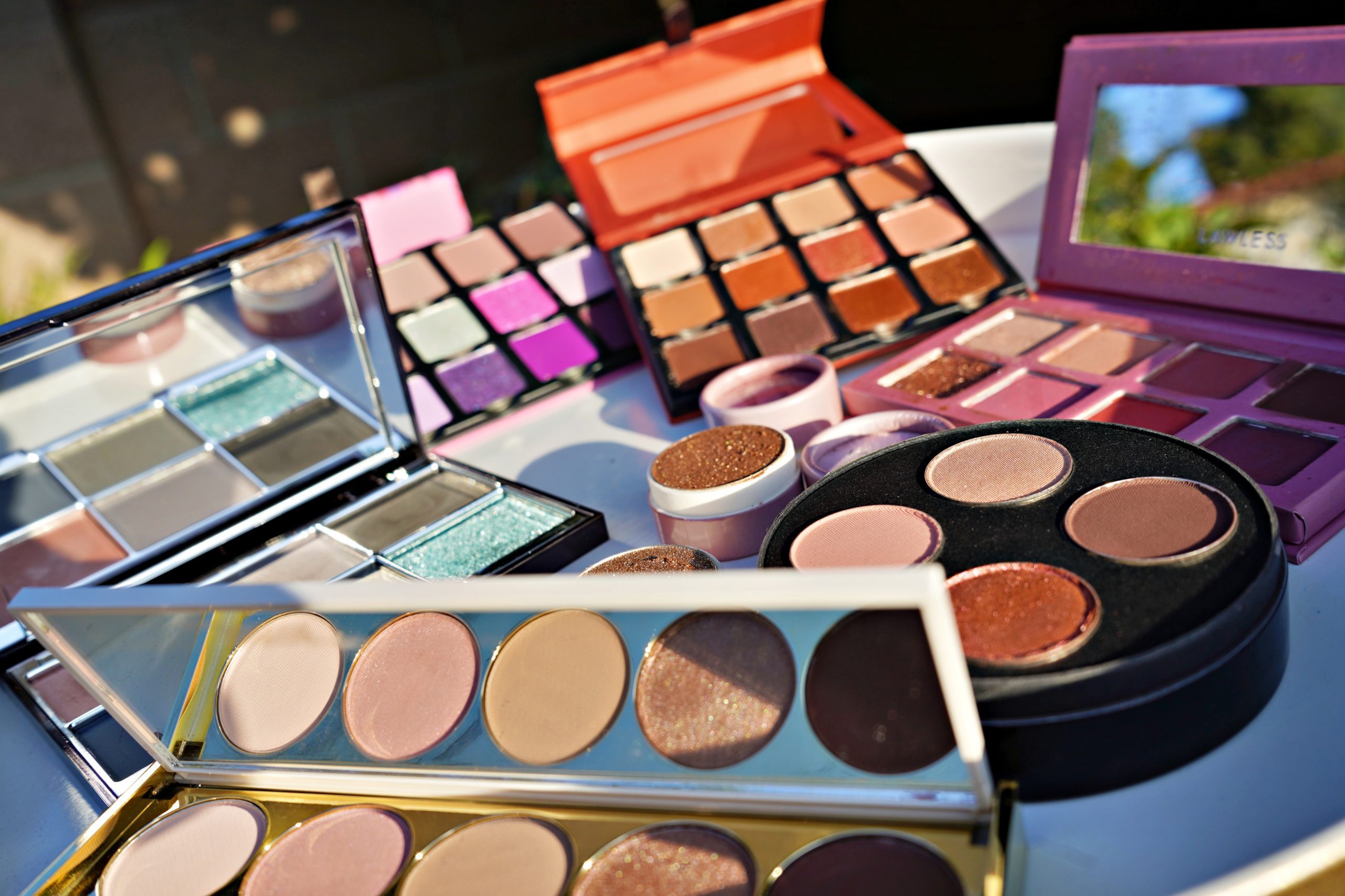 makeup palettes | An Epic Holiday Gift Guide
