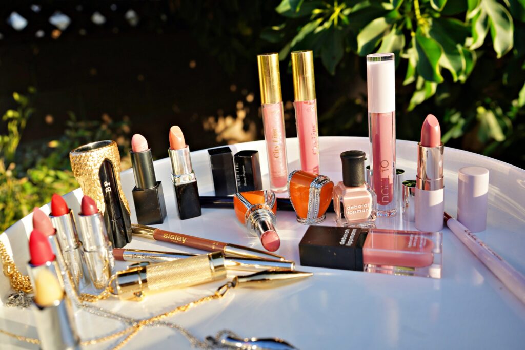 An Epic Holiday Gift Guide for Everyone on Your List - Beauty Professor