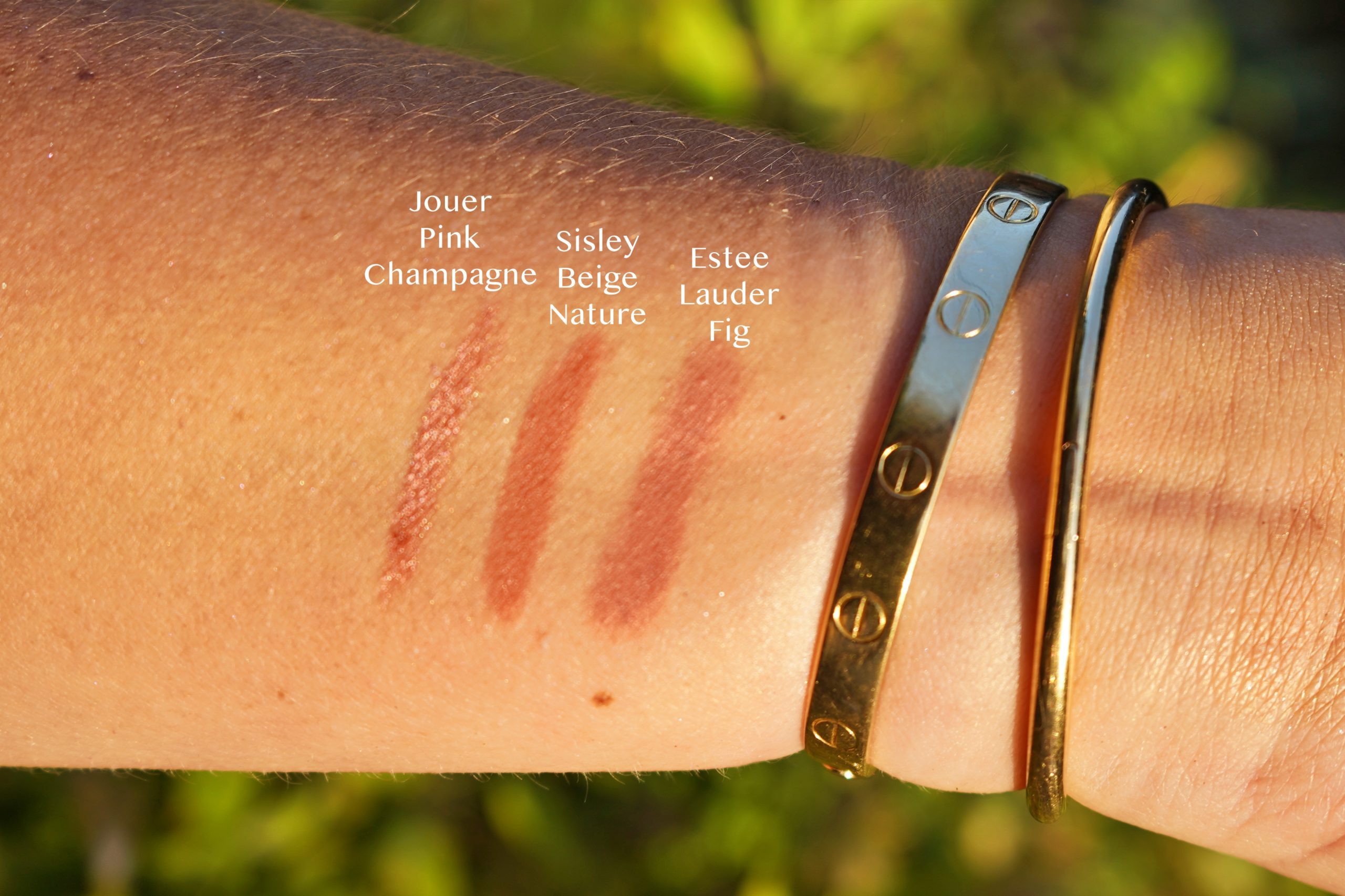 Lip pencil swatches in direct sunlight | An Epic Holiday Gift Guide