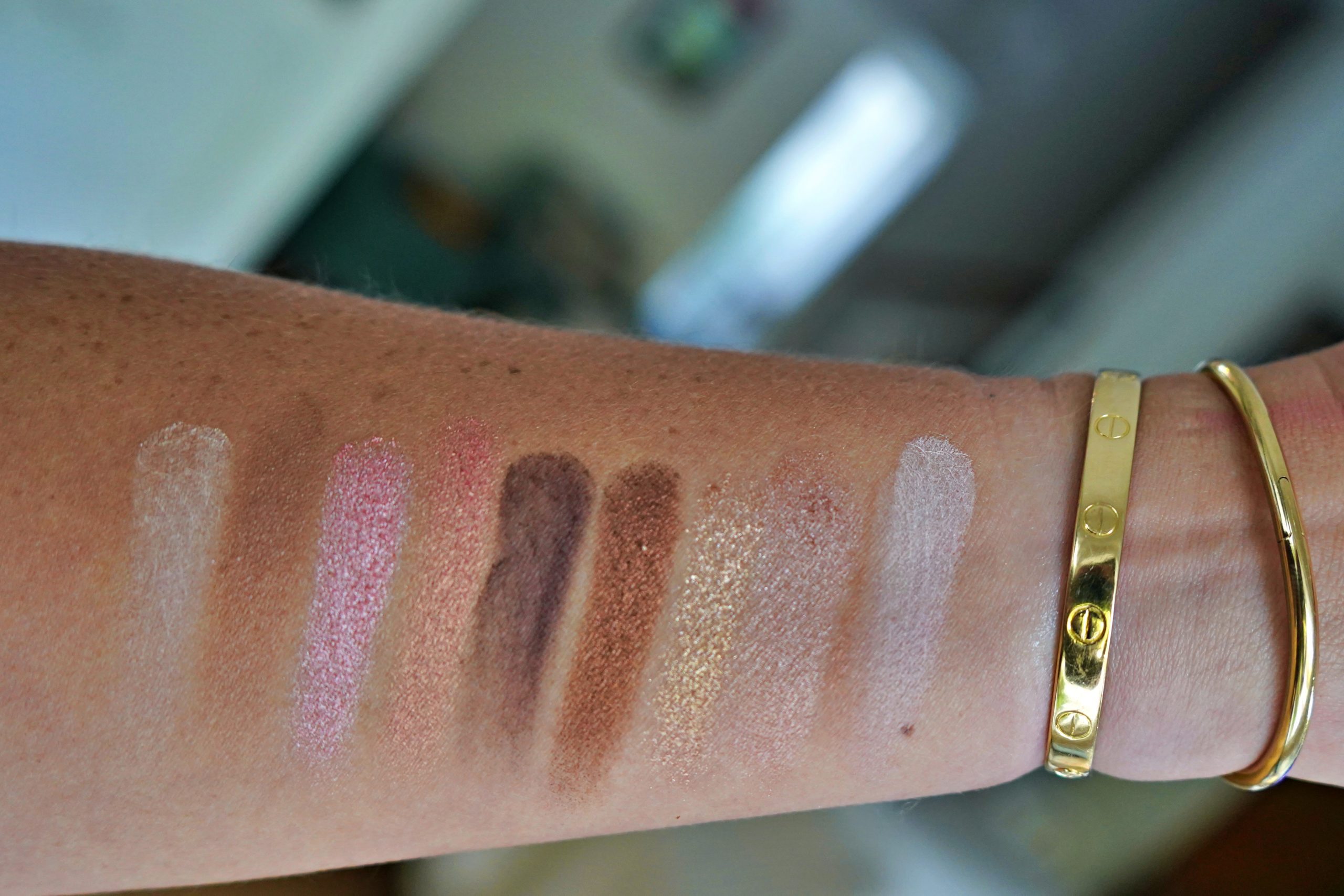 Swatches of the BY TERRY VIP Expert Paris Mon Amour Palette