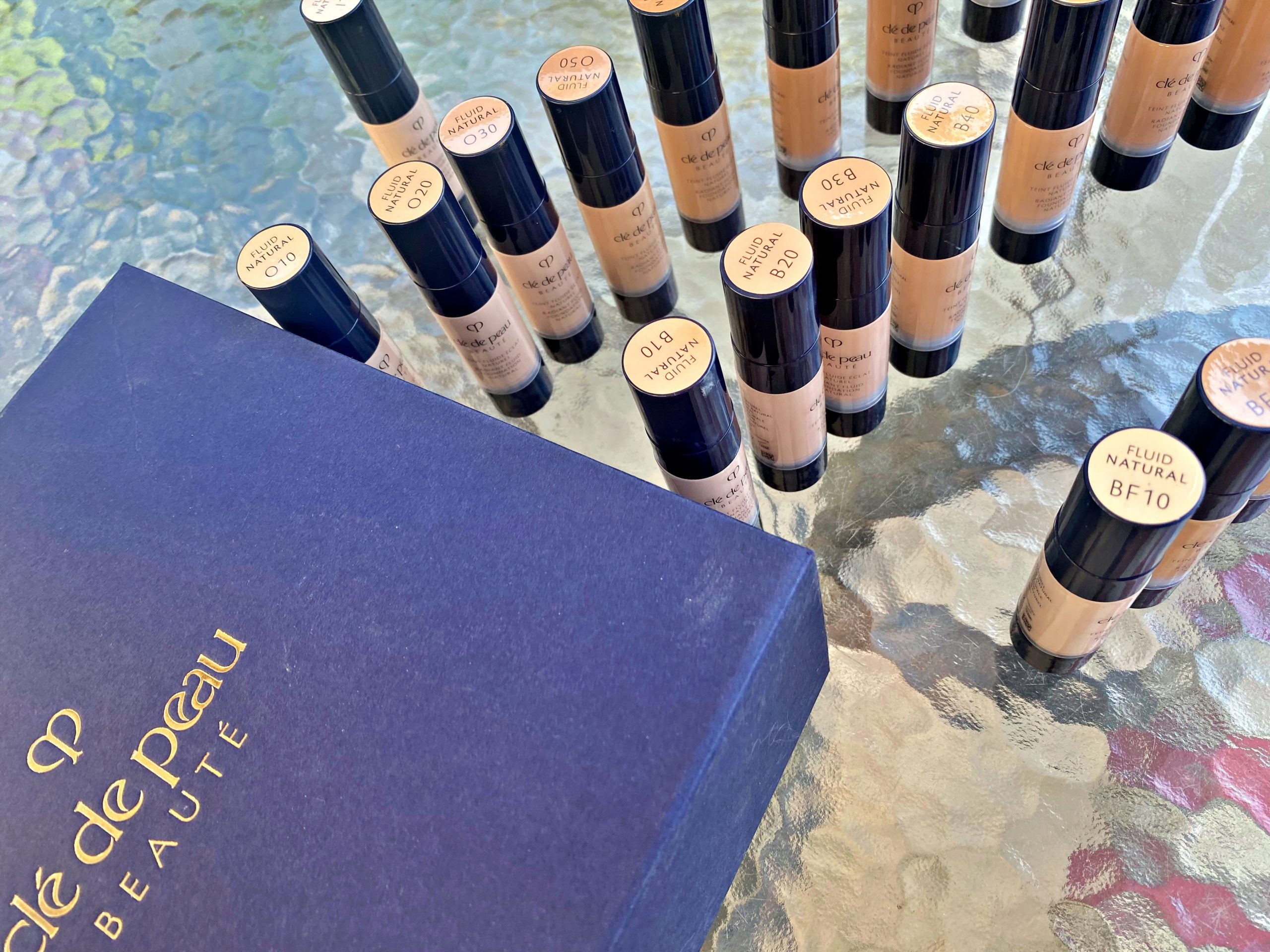 cle de peau radiant fluid foundation natural swatches from SUQQU A/W 2021 Collection
