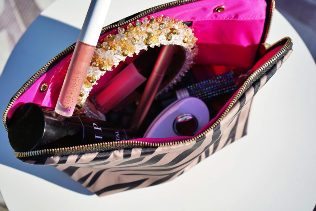 Kusshi bag for Valentine Gift Ideas